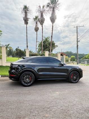 PORSCHE CAYENNE 4.0 V8 GASOLINA GTS COUPÉ AWD TIPTRONIC S PORSCHE CAYENNE 4.0 V8 GASOLINA GTS COUPÉ AWD TIPTRONIC S